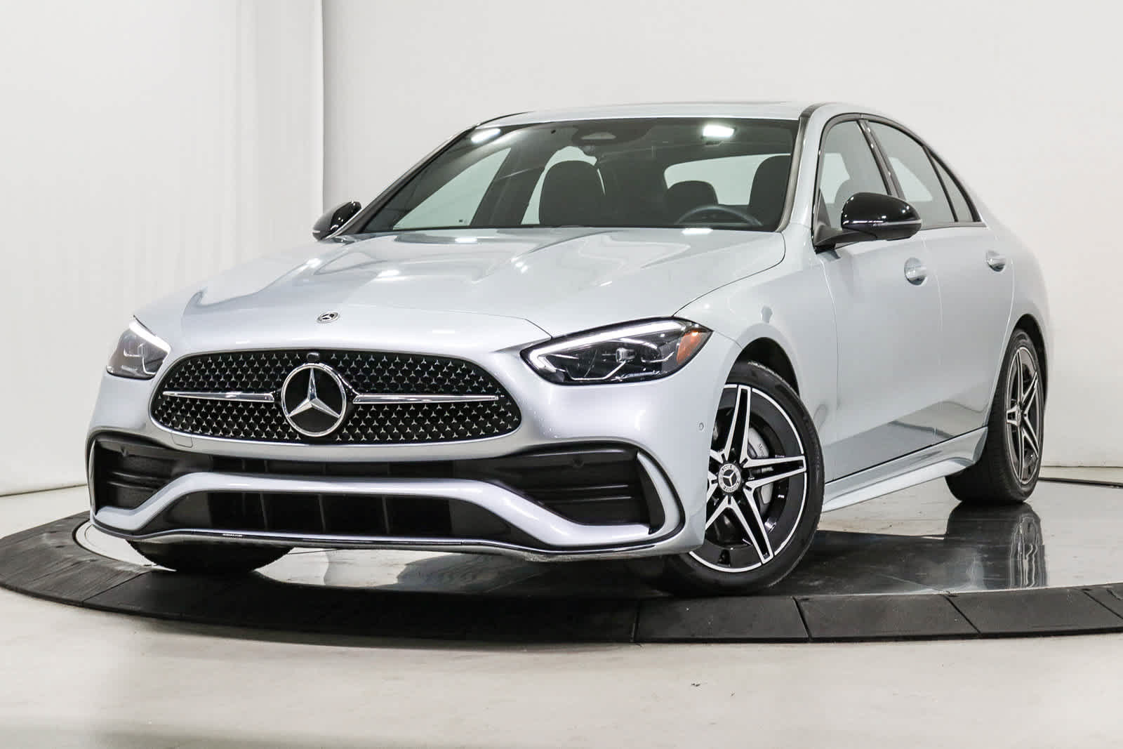 Used 2023 Mercedes-Benz C 300 Sedan image 1
