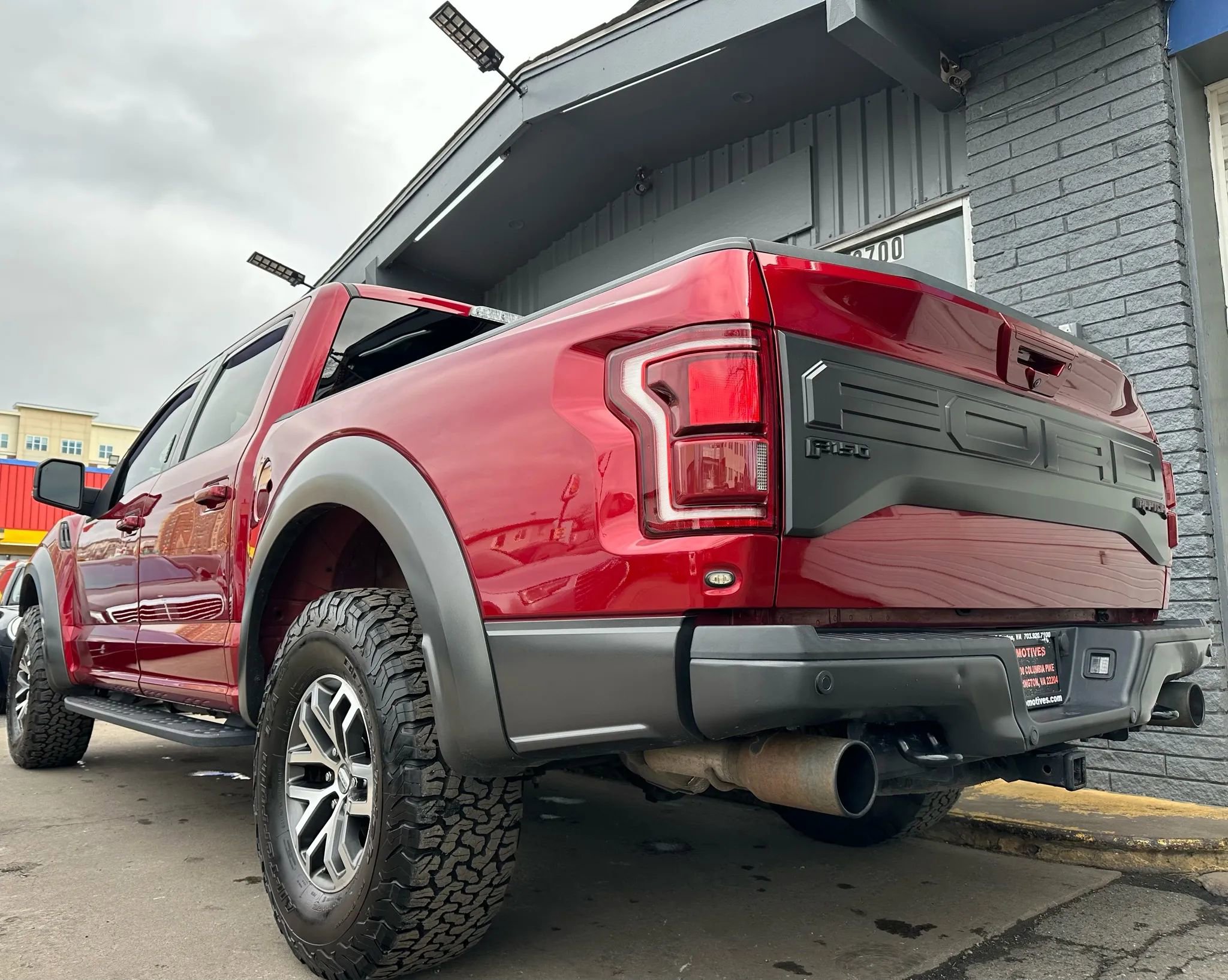 Used 2018 Ford F150 Raptor w/ Equipment Group 802A Luxury image 5