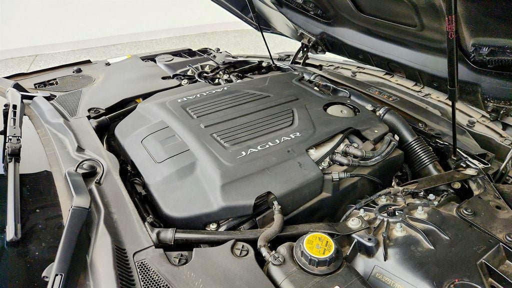 Used 2023 Jaguar F-TYPE R AWD/4WD image 24