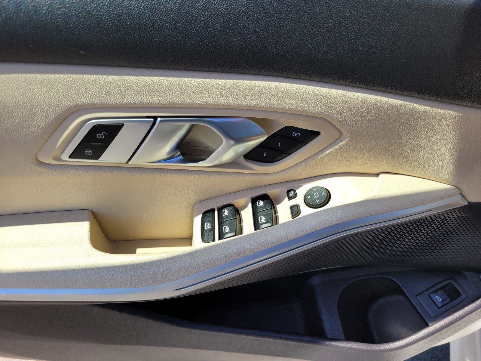 Used 2020 BMW 330i Sedan w/ Convenience Package RWD image 25