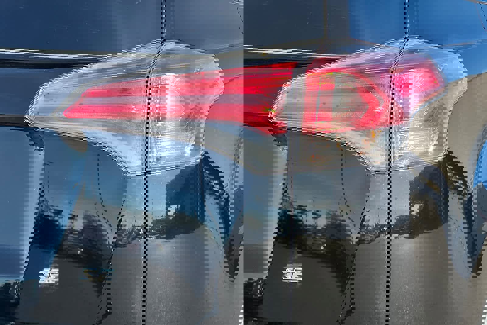 Used 2016 Toyota RAV4 SE image 31