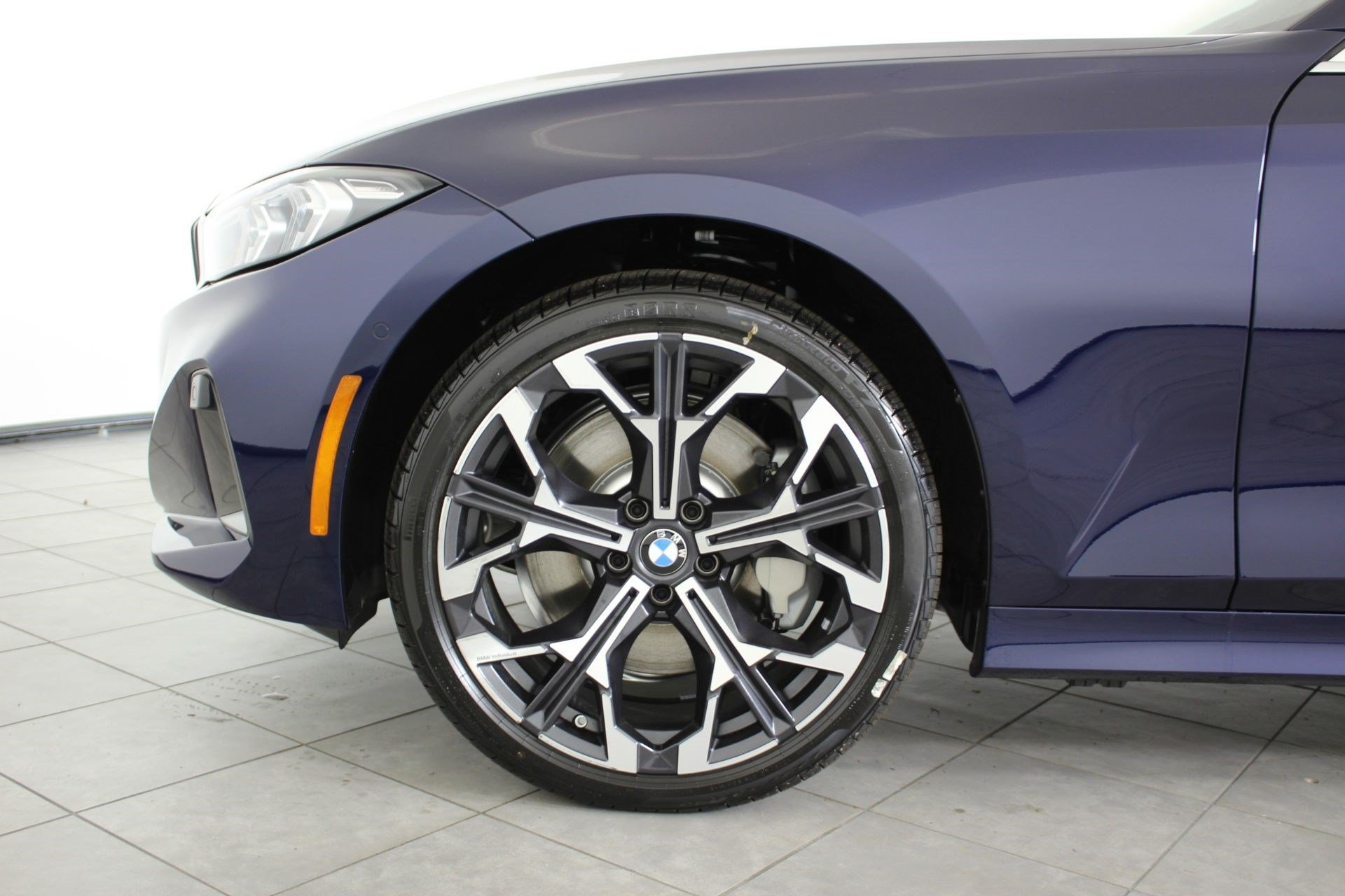 New 2026 BMW 330i xDrive Sedan w/ Premium Package AWD/4WD image 11