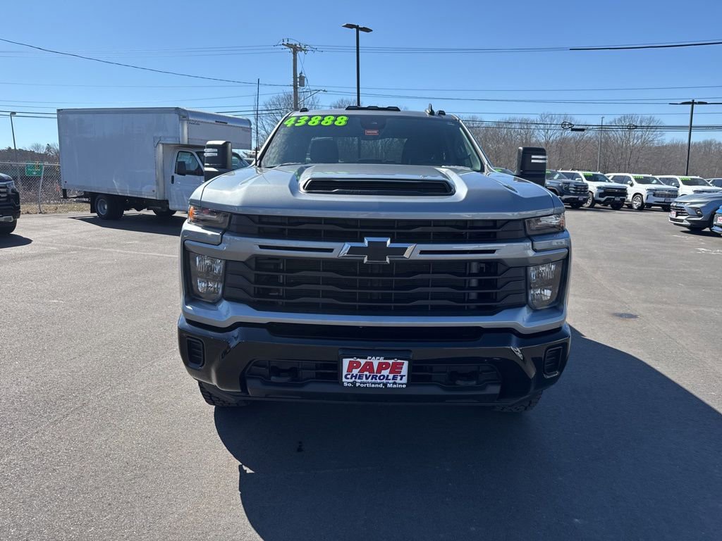 Used 2024 Chevrolet Silverado 2500 Custom w/ Custom Convenience Package image 9
