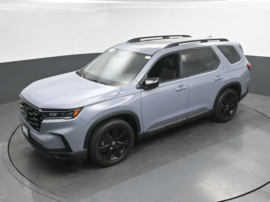 Used 2025 Honda Pilot Black Edition image 29