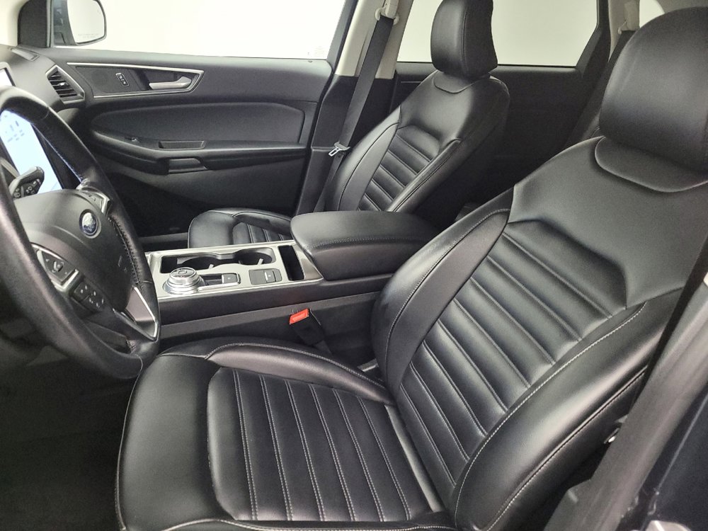 Used 2023 Ford Edge SEL image 17
