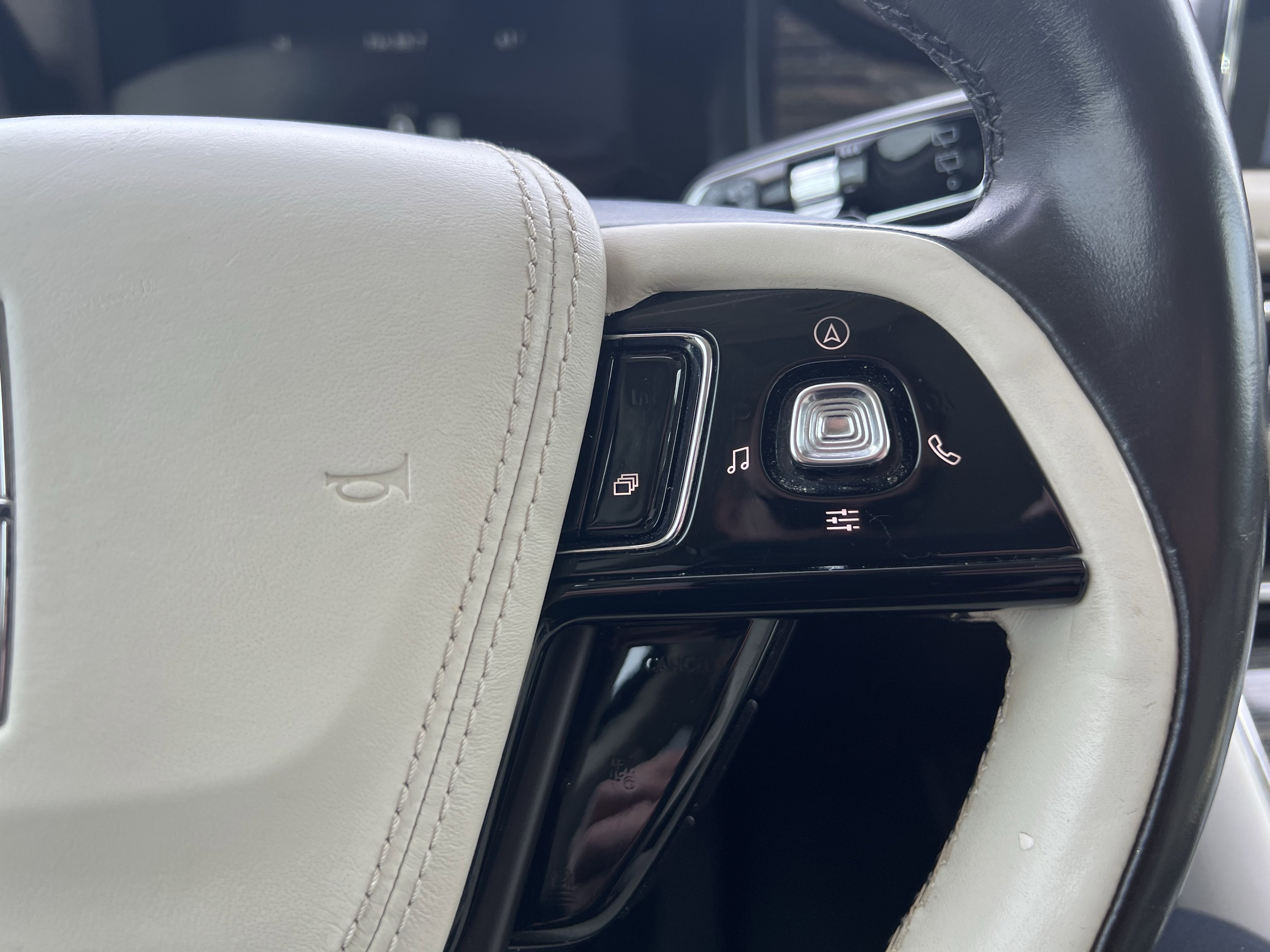 Used 2020 Lincoln Aviator Black Label image 20