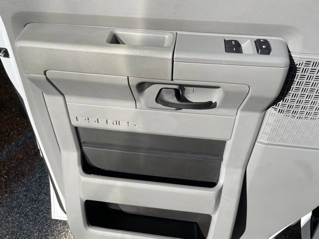 New 2027 Ford E-350 and Econoline 350 Super Duty w/ Power Equipment Group RWD image 13