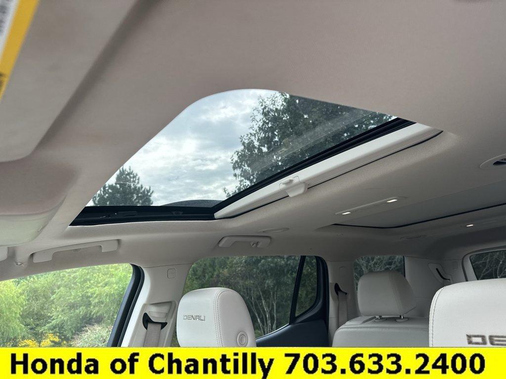 Used 2020 GMC Acadia Denali w/ Denali Ultimate Package AWD/4WD image 21