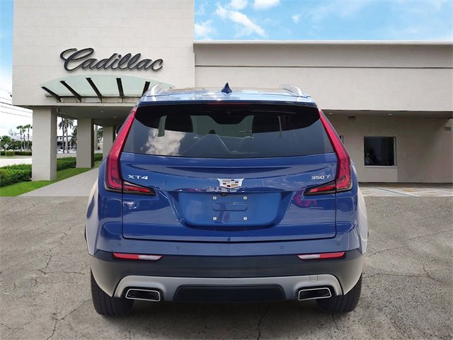 Used 2023 Cadillac XT4 Premium Luxury image 4