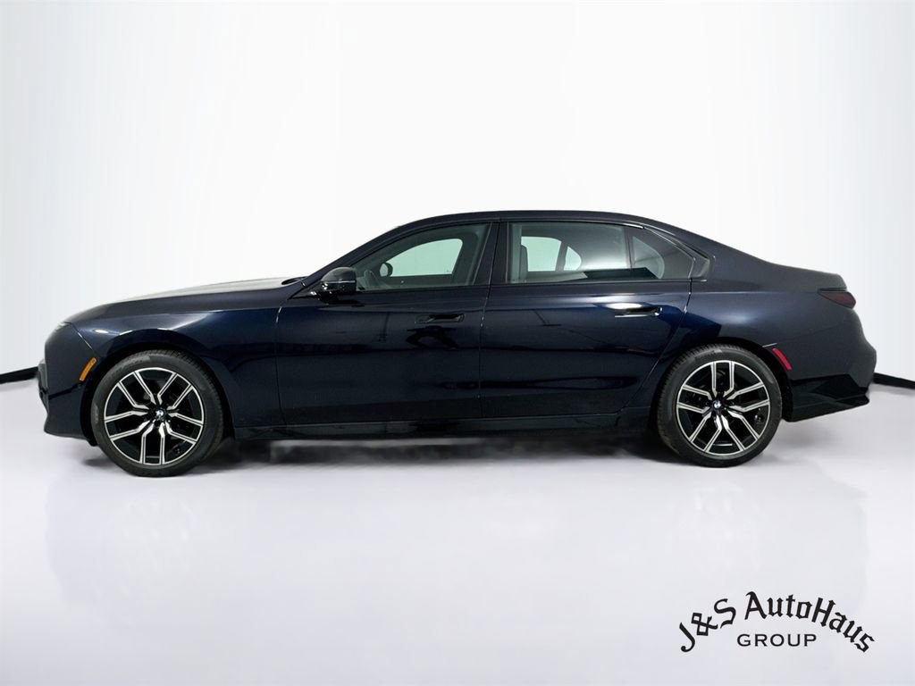 Used 2023 BMW 740i RWD image 4