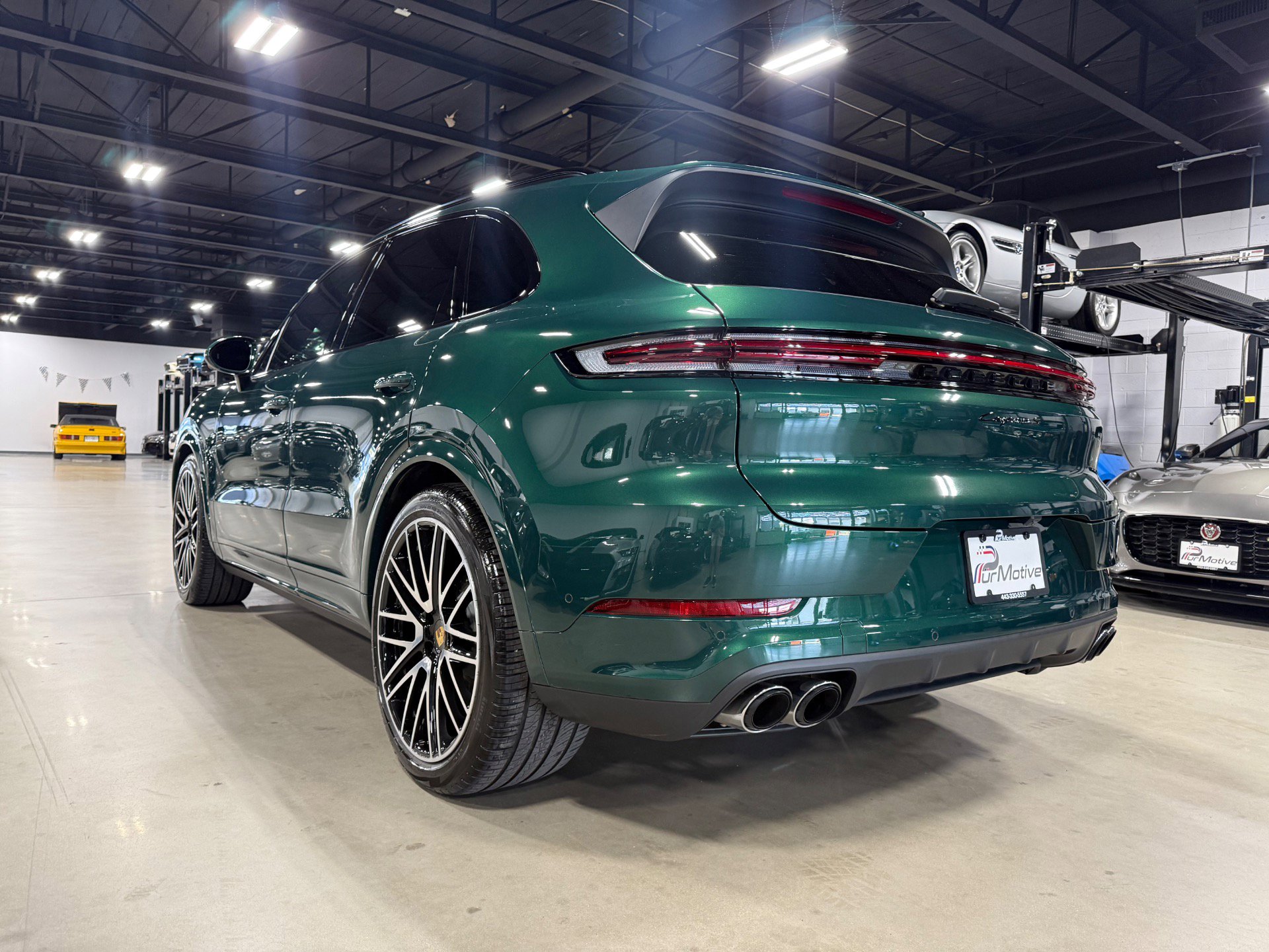Used 2024 Porsche Cayenne S image 12
