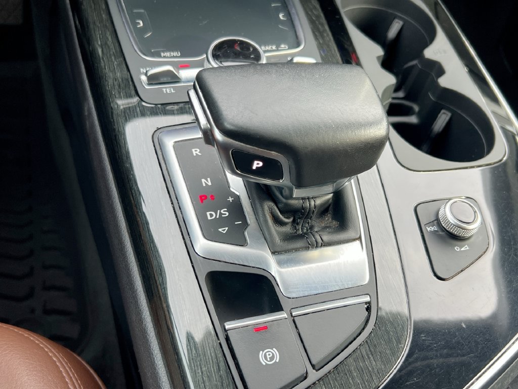 Used 2019 Audi Q7 3.0T Premium AWD/4WD image 28