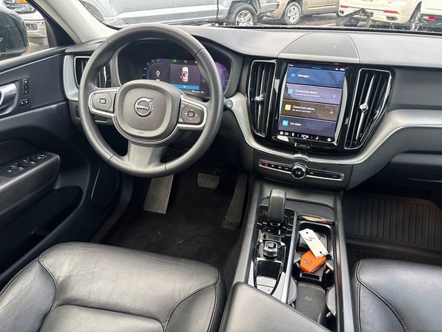 Used 2023 Volvo XC60 B5 Core image 15