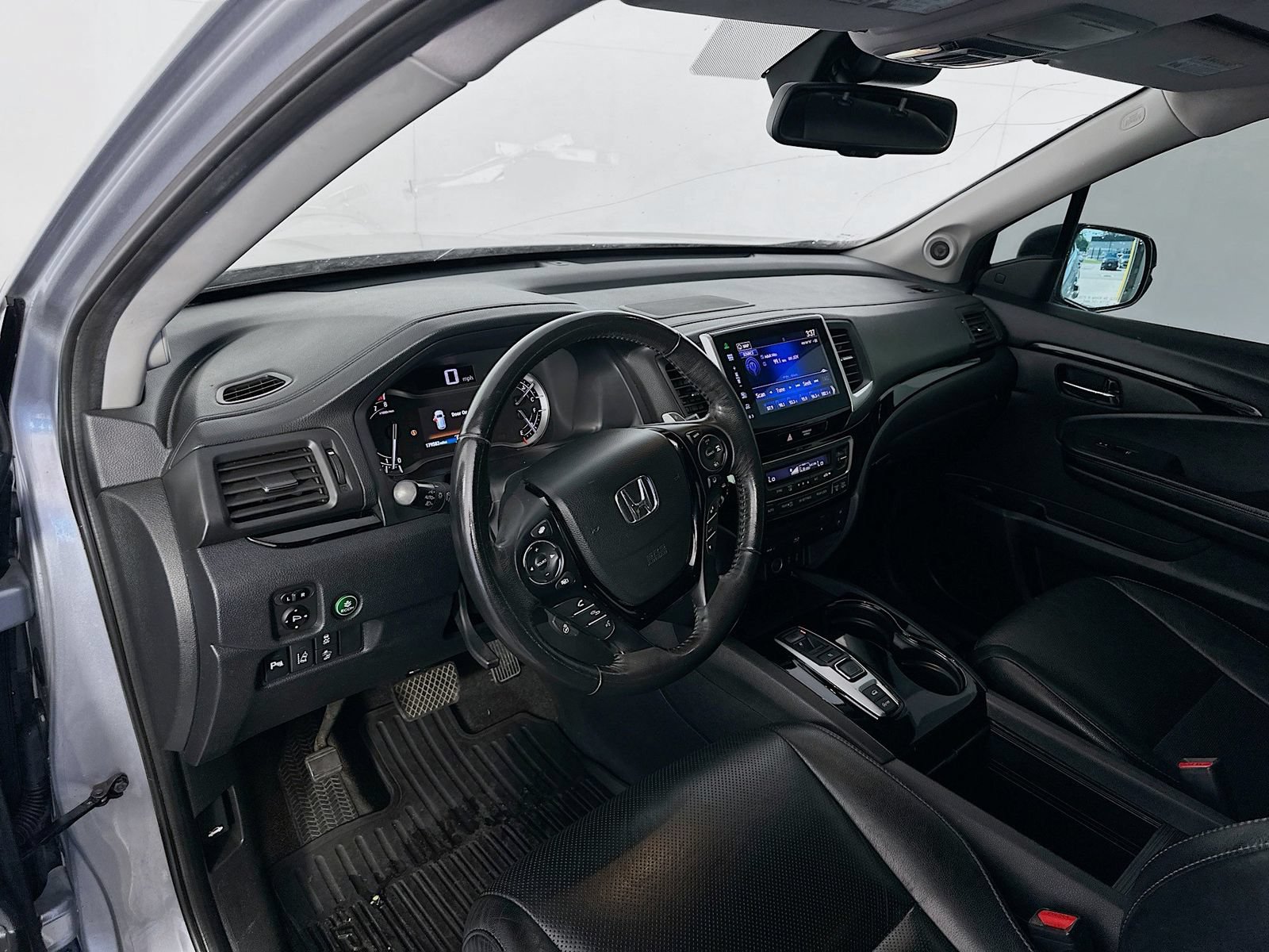 Used 2016 Honda Pilot Elite image 9