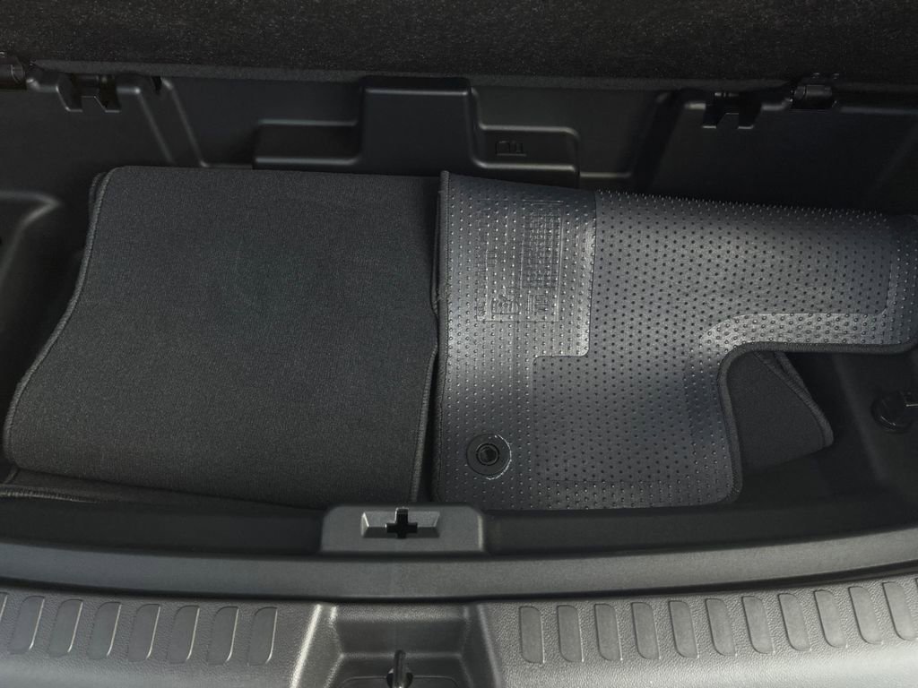 New 2026 Chevrolet Traverse LT w/ Driver Confidence Package image 22