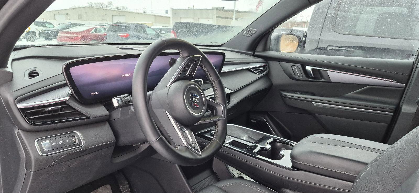 Used 2025 Buick Enclave Sport Touring image 9