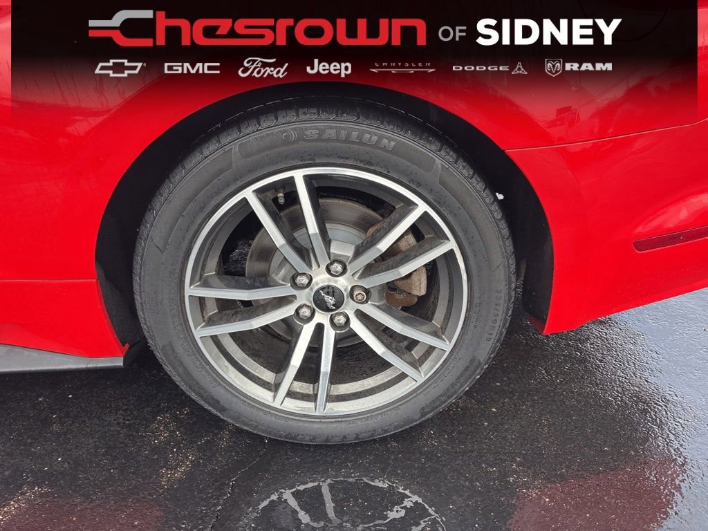Used 2017 Ford Mustang Coupe RWD image 10