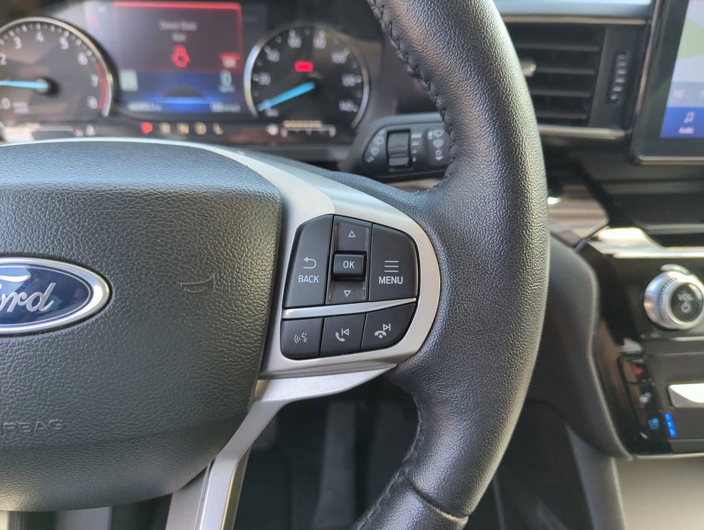 Used 2023 Ford Explorer Limited image 23
