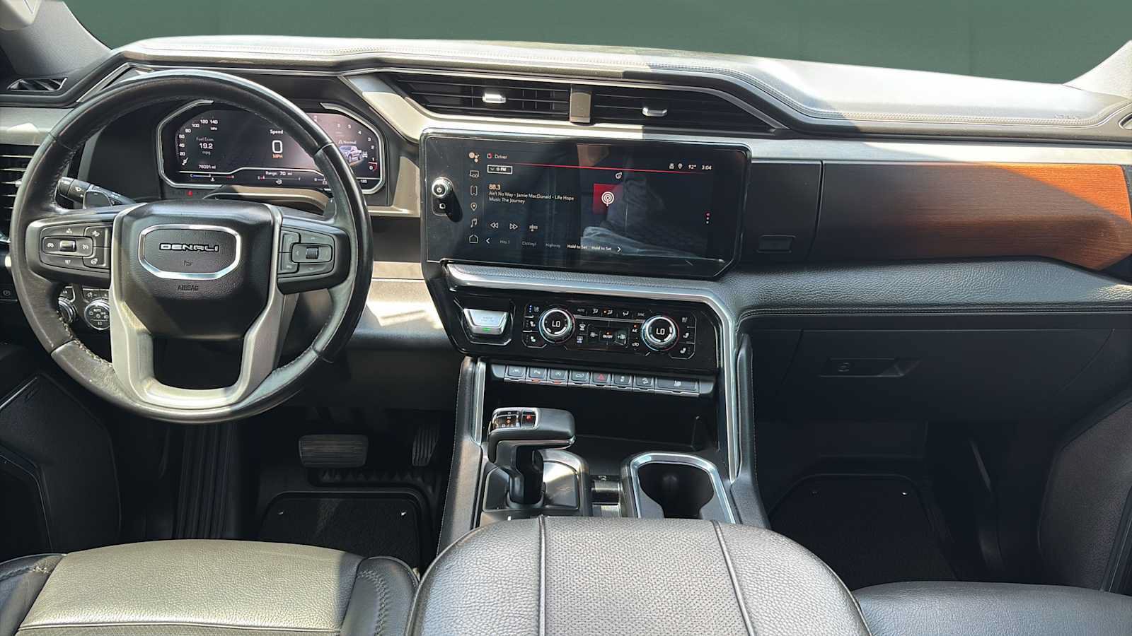 Used 2023 GMC Sierra 1500 Denali w/ Denali Reserve Package AWD/4WD image 24