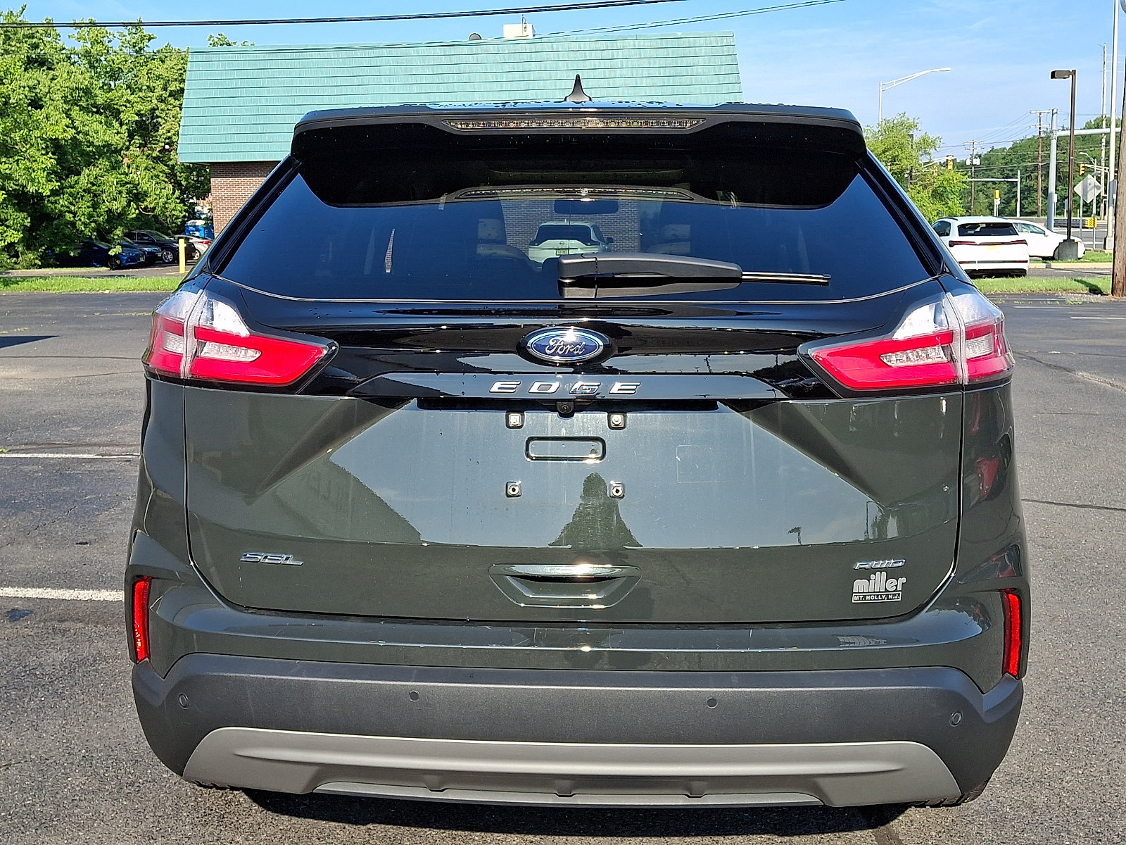 Certified 2023 Ford Edge SEL w/ Convenience Package AWD/4WD image 5