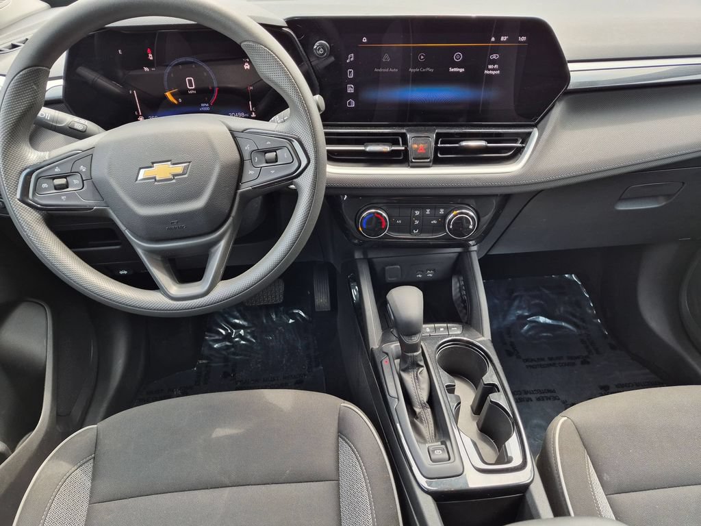 Used 2025 Chevrolet TrailBlazer LT AWD/4WD image 21