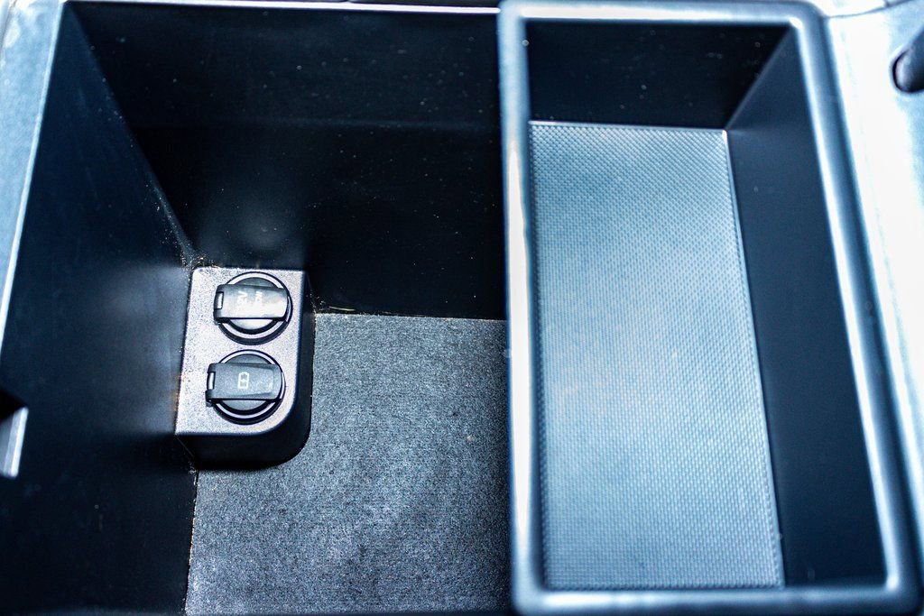 Used 2024 Hyundai Palisade Calligraphy image 21