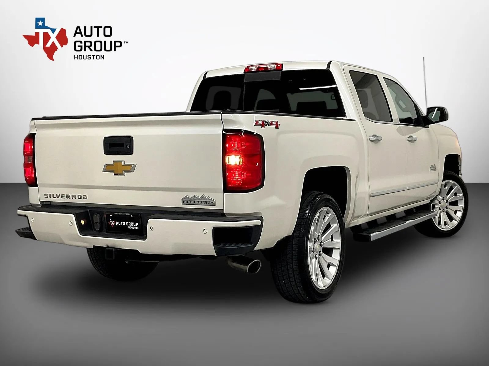 Used 2015 Chevrolet Silverado 1500 High Country AWD/4WD image 5
