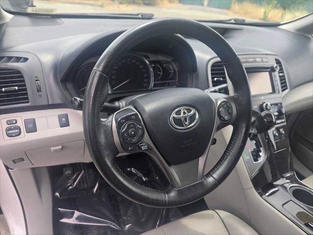 Used 2013 Toyota Venza XLE w/ XLE Premium Pkg AWD/4WD image 27