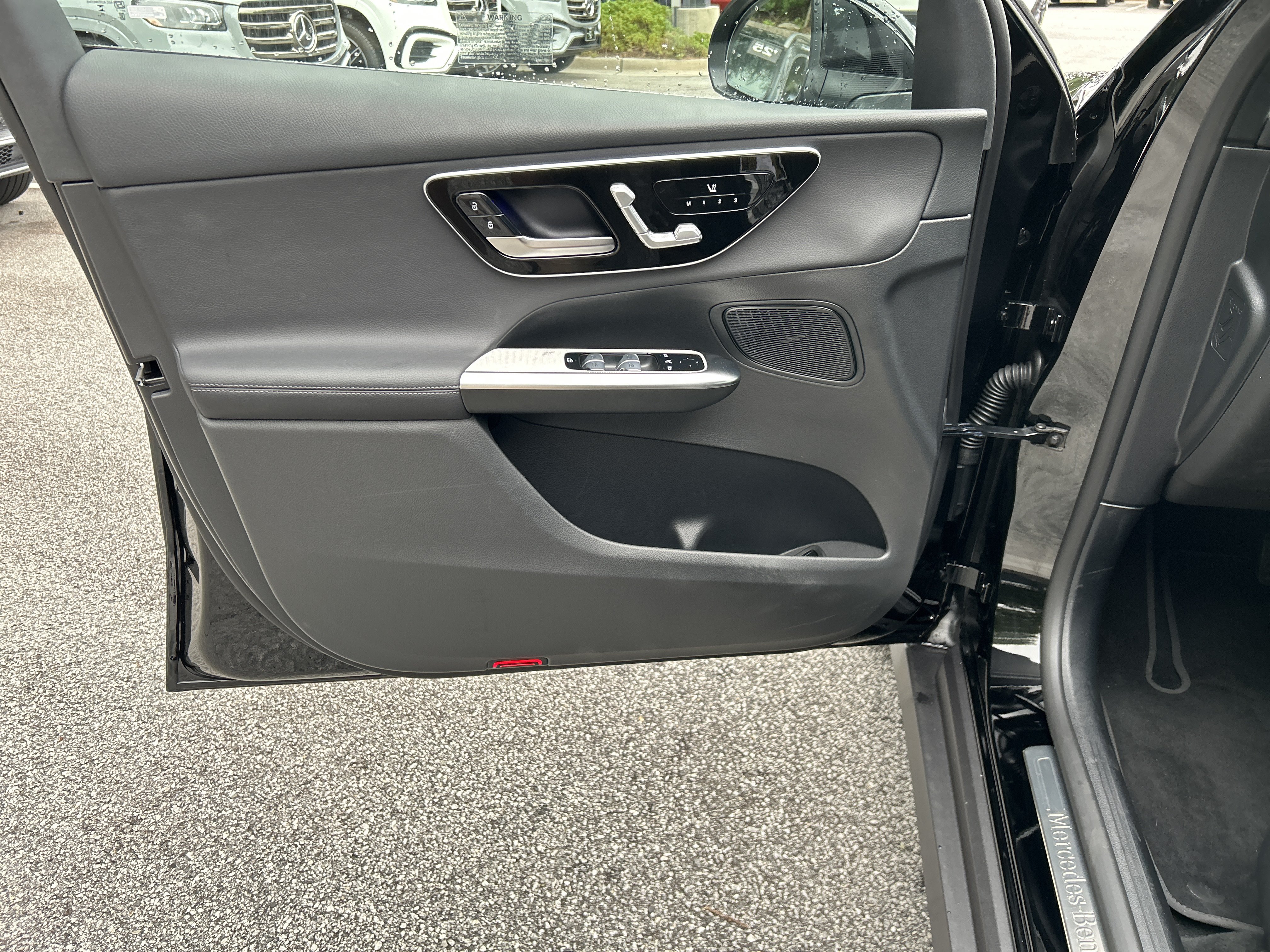 Certified 2026 Mercedes-Benz GLC 300 4MATIC image 17
