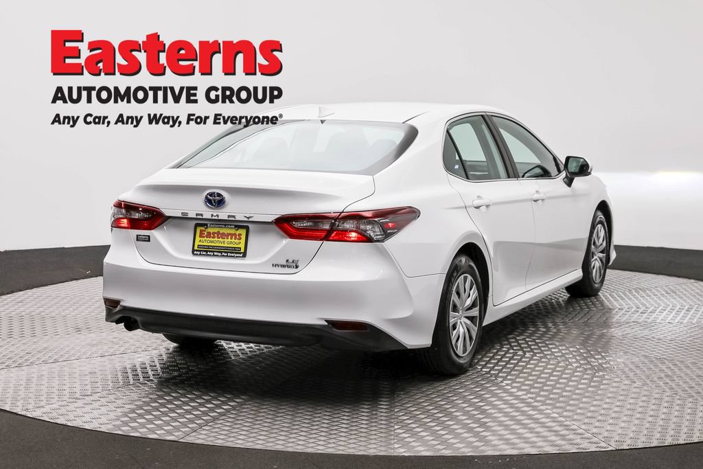 Used 2023 Toyota Camry LE FWD image 5