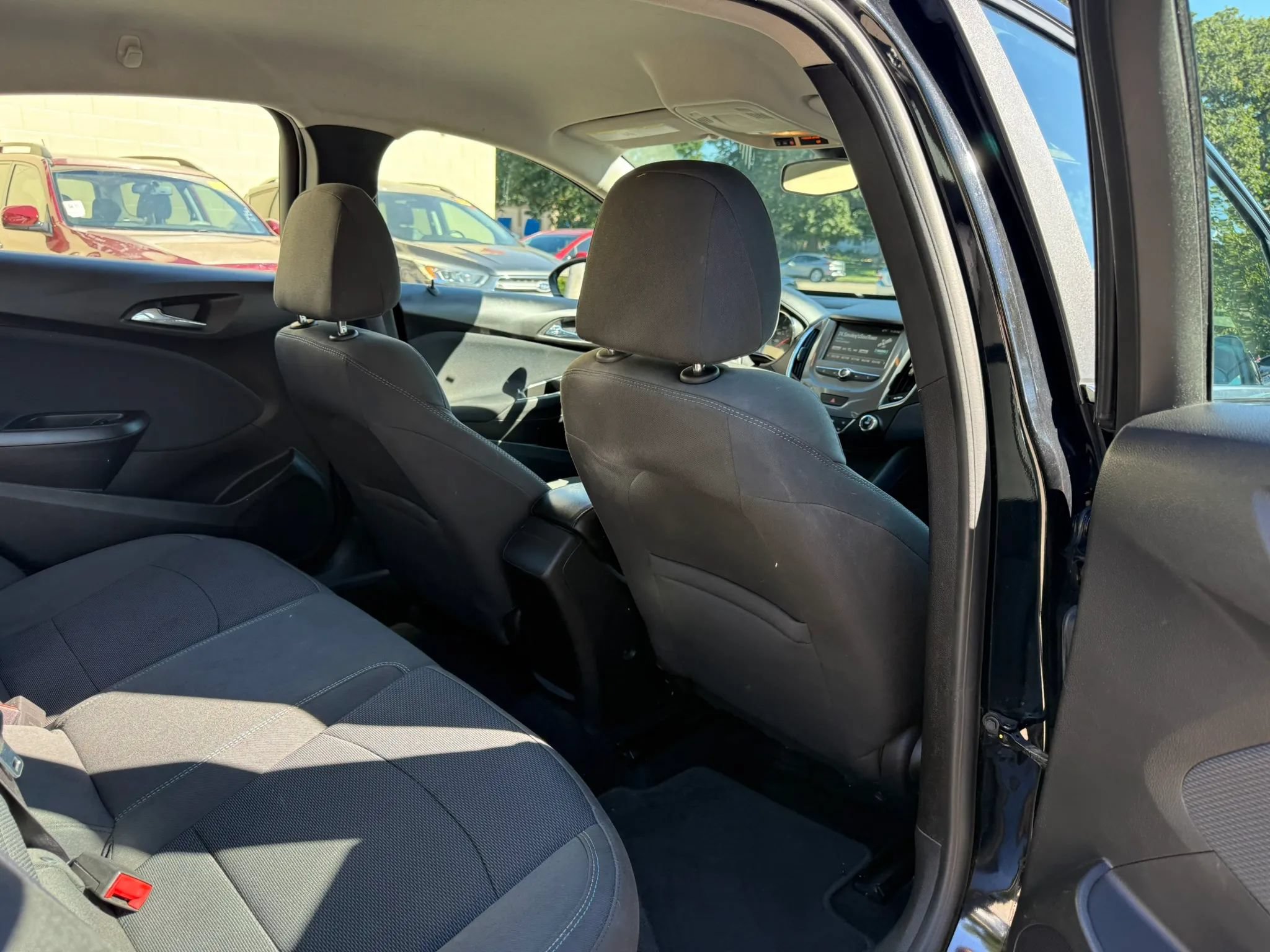 Used 2016 Chevrolet Cruze LT FWD image 16