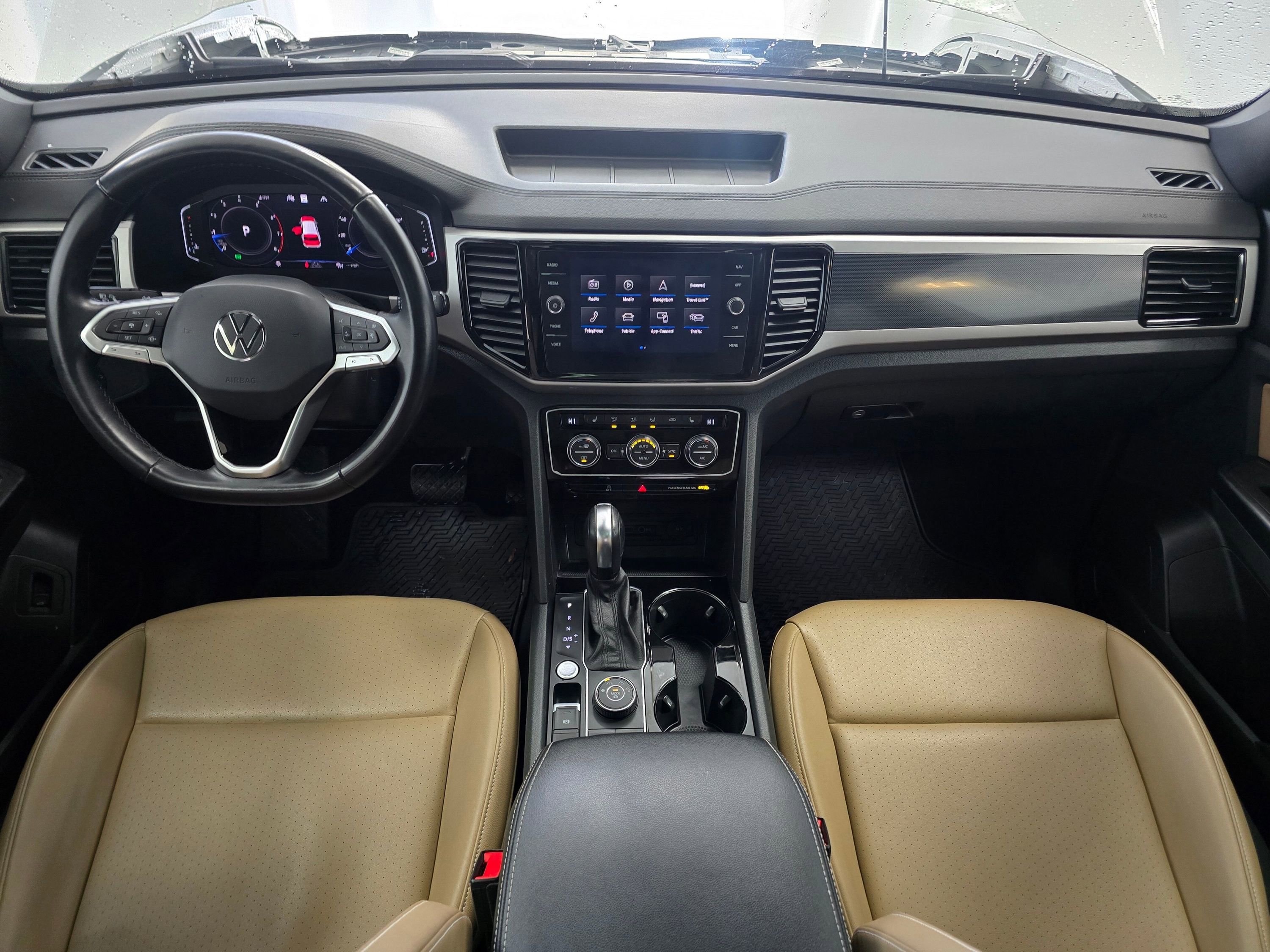 Used 2020 Volkswagen Atlas Cross Sport SEL image 17