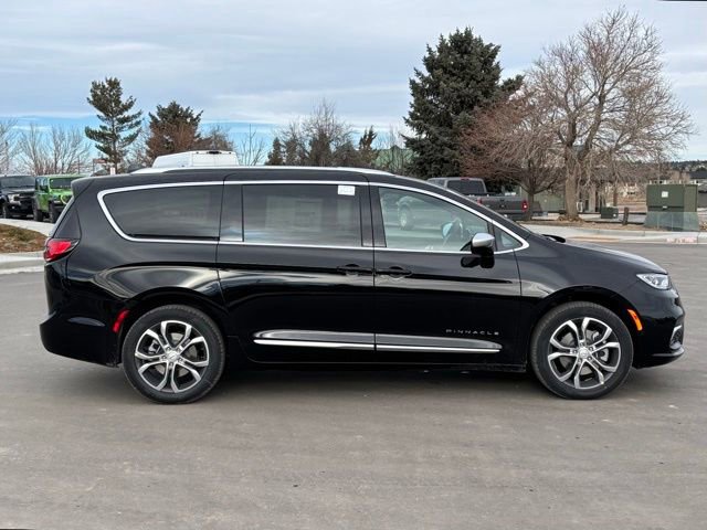 New 2026 Chrysler Pacifica Pinnacle image 6