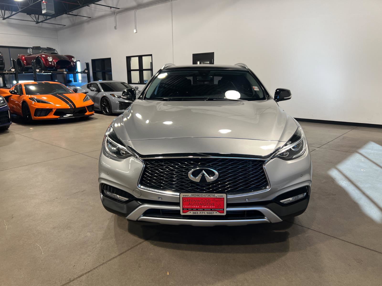 Used 2018 INFINITI QX30 Premium w/ Navigation Package image 8