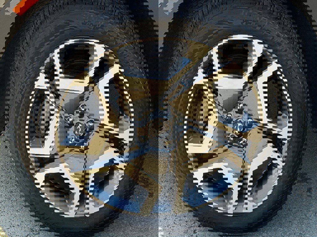 Used 2024 Hyundai Palisade Limited image 6