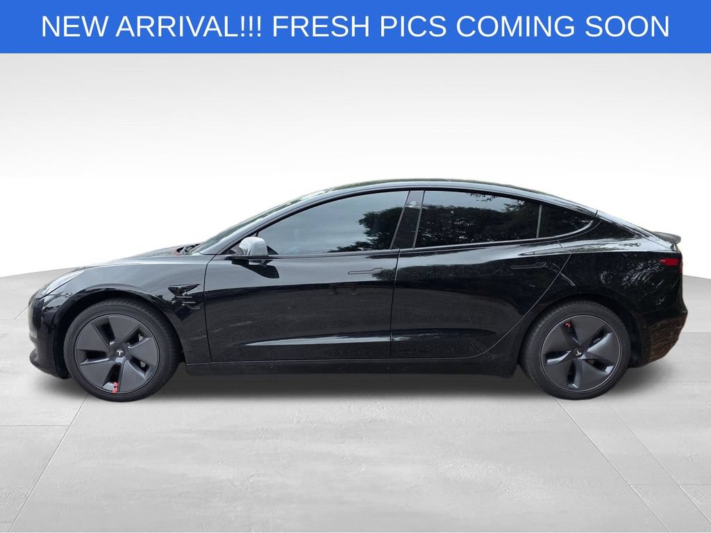 Used 2022 Tesla Model 3 Long Range AWD/4WD image 3