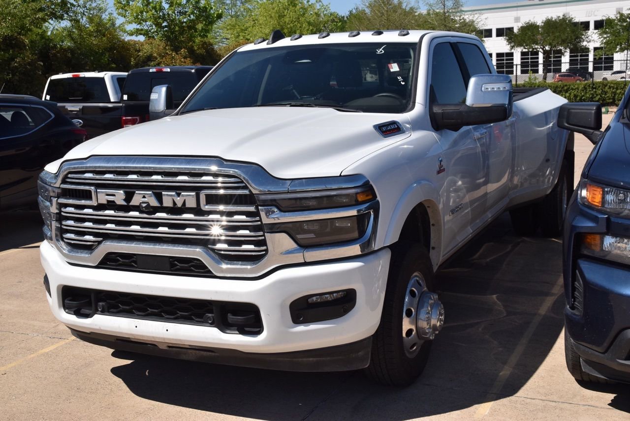 Used 2025 RAM 3500 Longhorn image 2