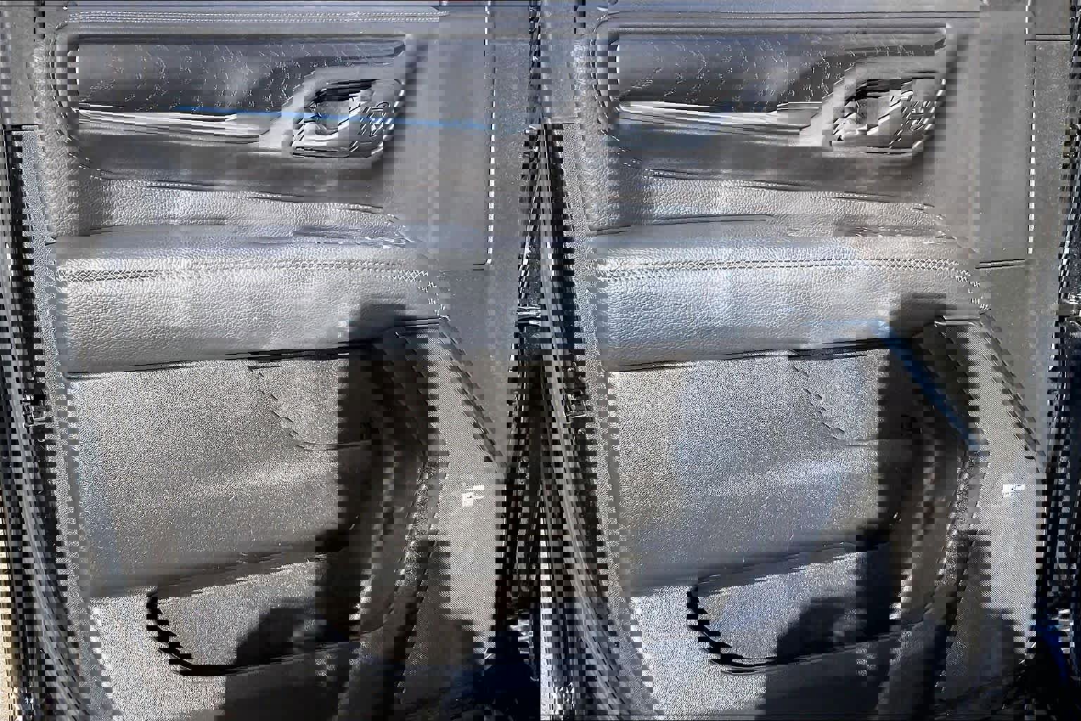 Used 2022 GMC Yukon XL Denali image 21