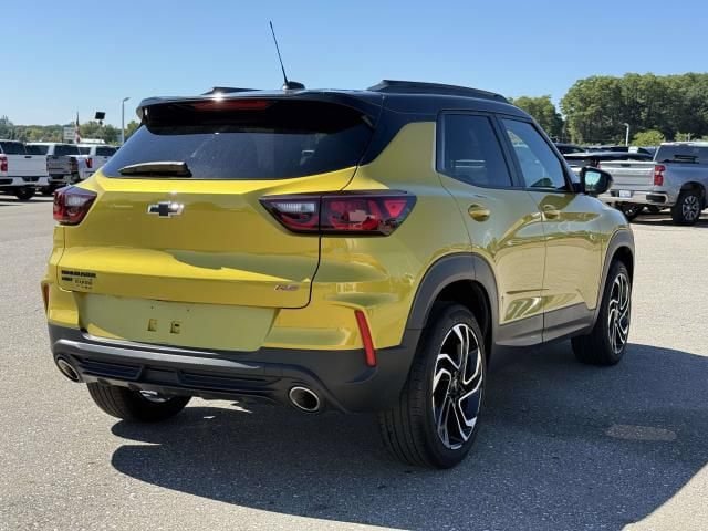 Used 2024 Chevrolet TrailBlazer RS AWD/4WD image 5