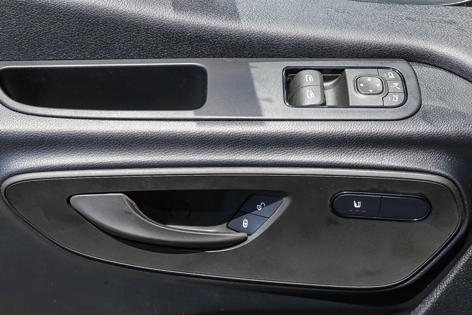 New 2024 Mercedes-Benz eSprinter 170 Cargo image 20