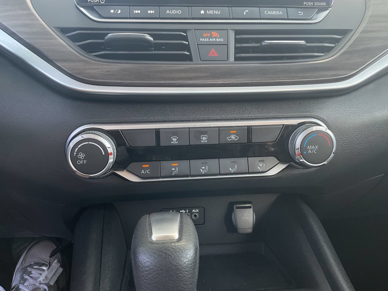 Used 2025 Nissan Altima 2.5 SV FWD image 23