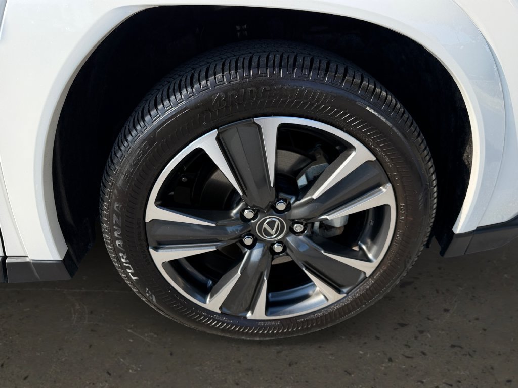 Certified 2025 Lexus UX 300h AWD w/ Accessory Package (Z1) image 25