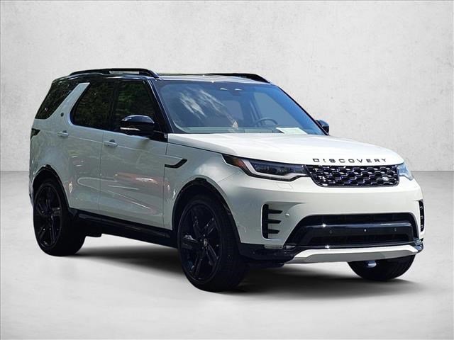 New 2025 Land Rover Discovery Dynamic SE