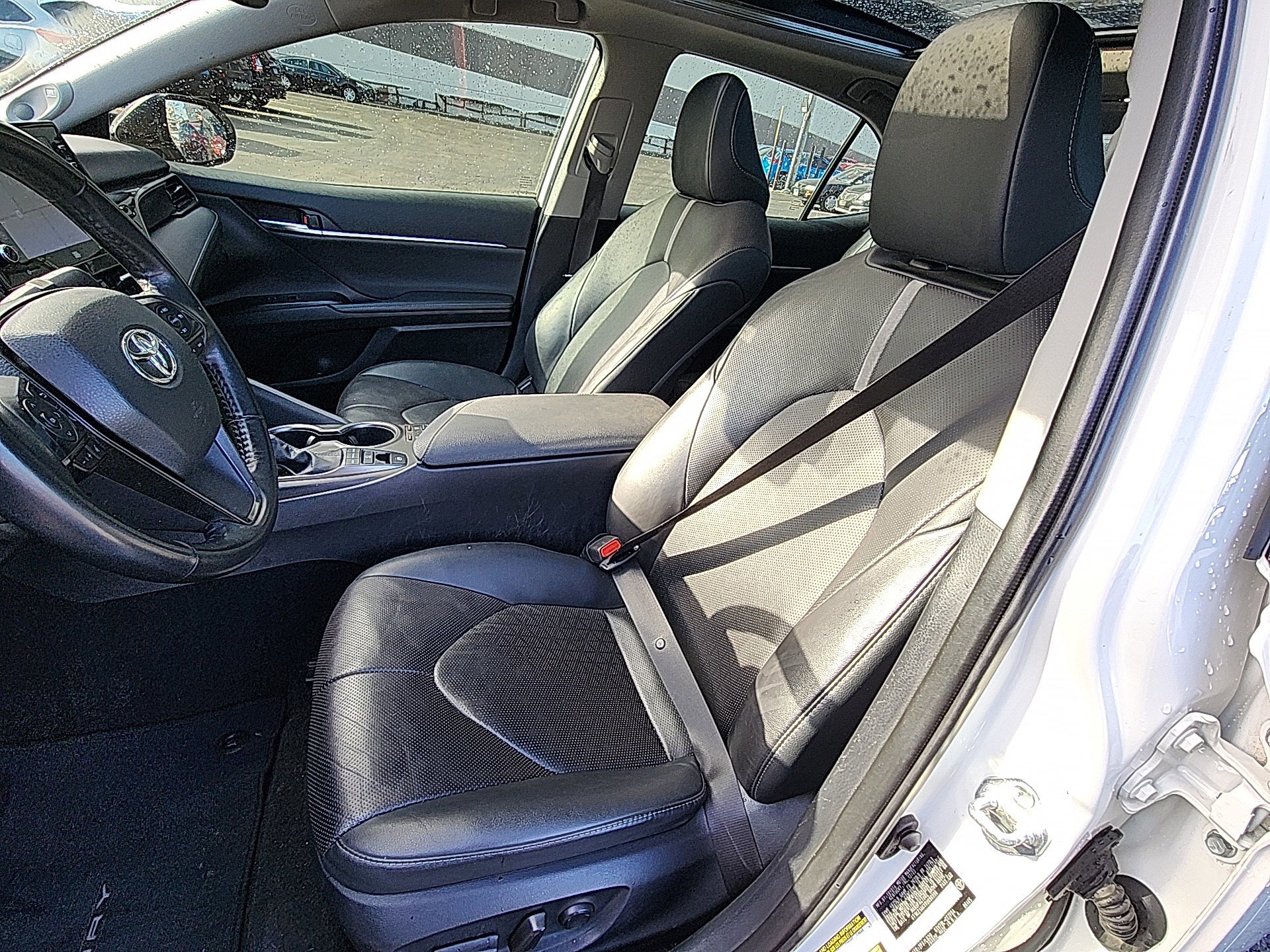 Used 2024 Toyota Camry XSE w/ Navigation Package image 21