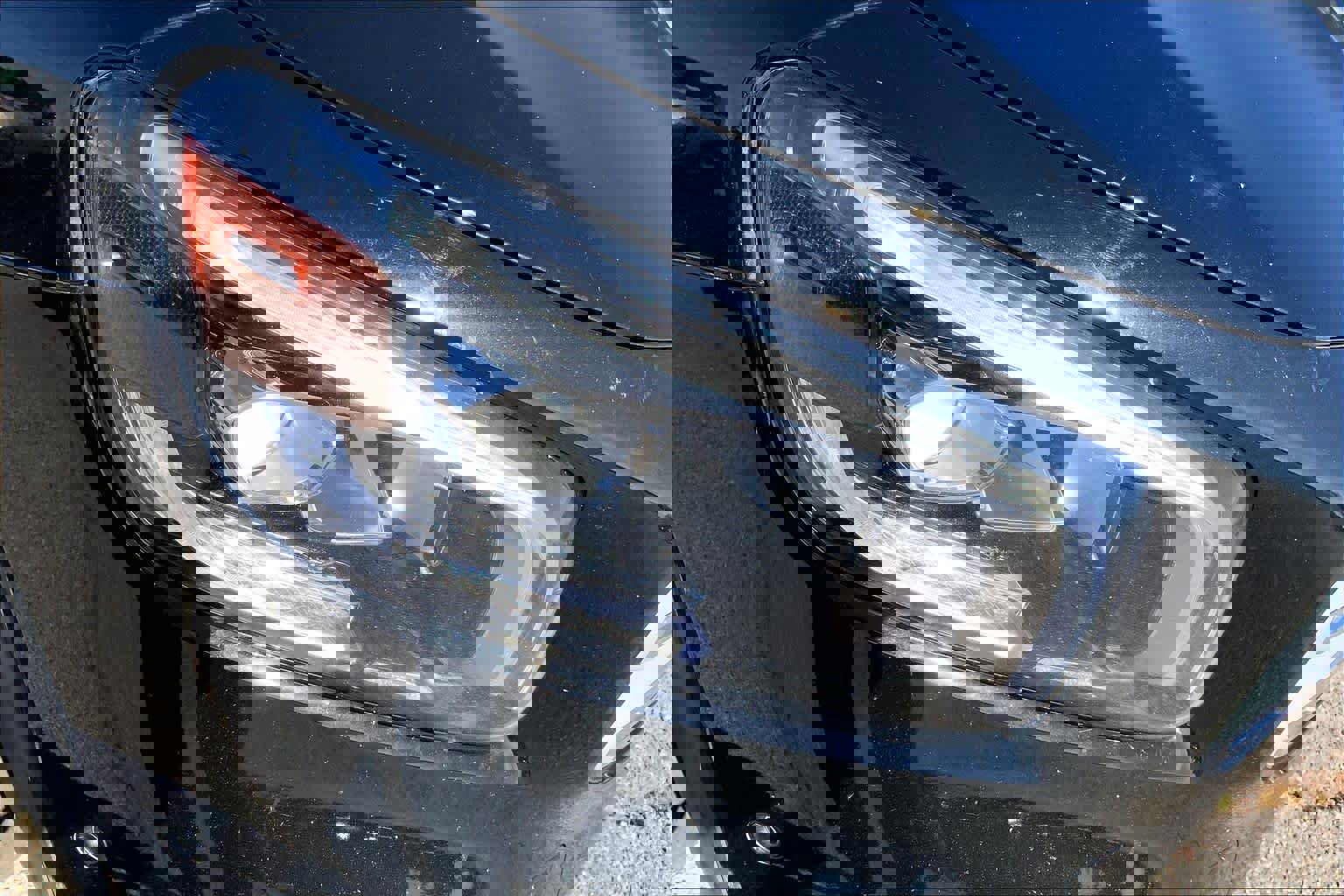 Used 2022 Mercedes-Benz GLB 250 w/ Premium Package Lite image 26