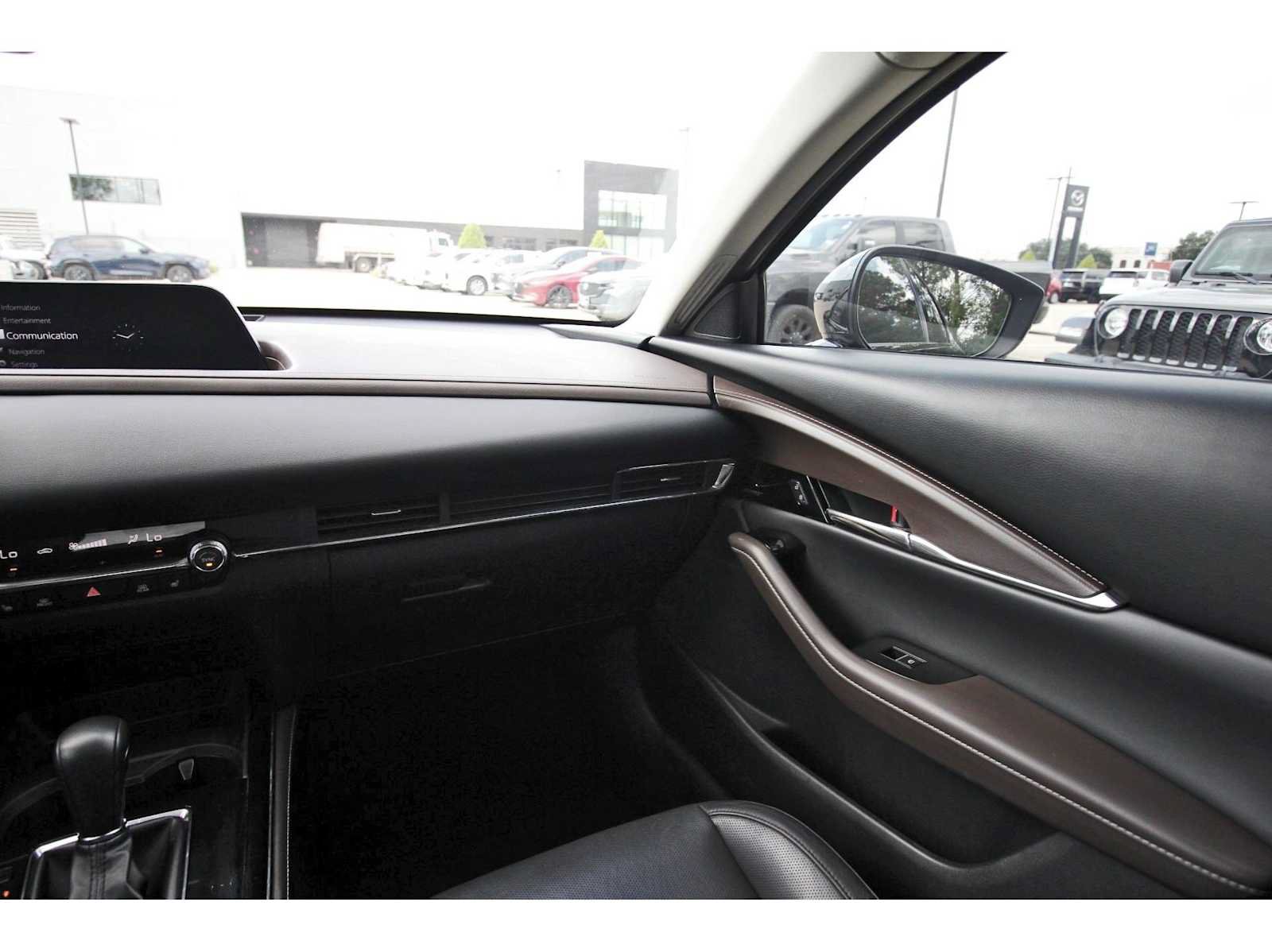 Used 2022 MAZDA CX-30 AWD 2.5 S w/ Premium Package image 8