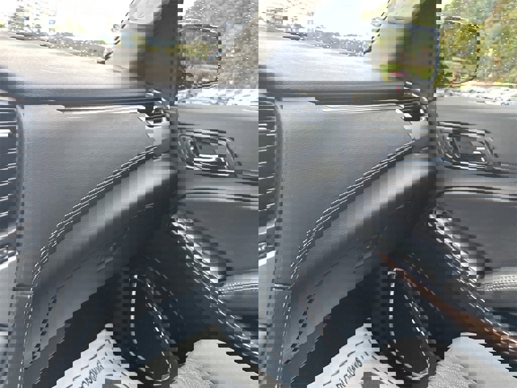 Used 2019 Chevrolet Tahoe LS image 23