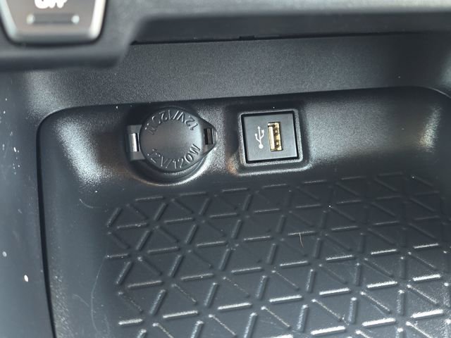 Used 2024 Toyota RAV4 LE image 16