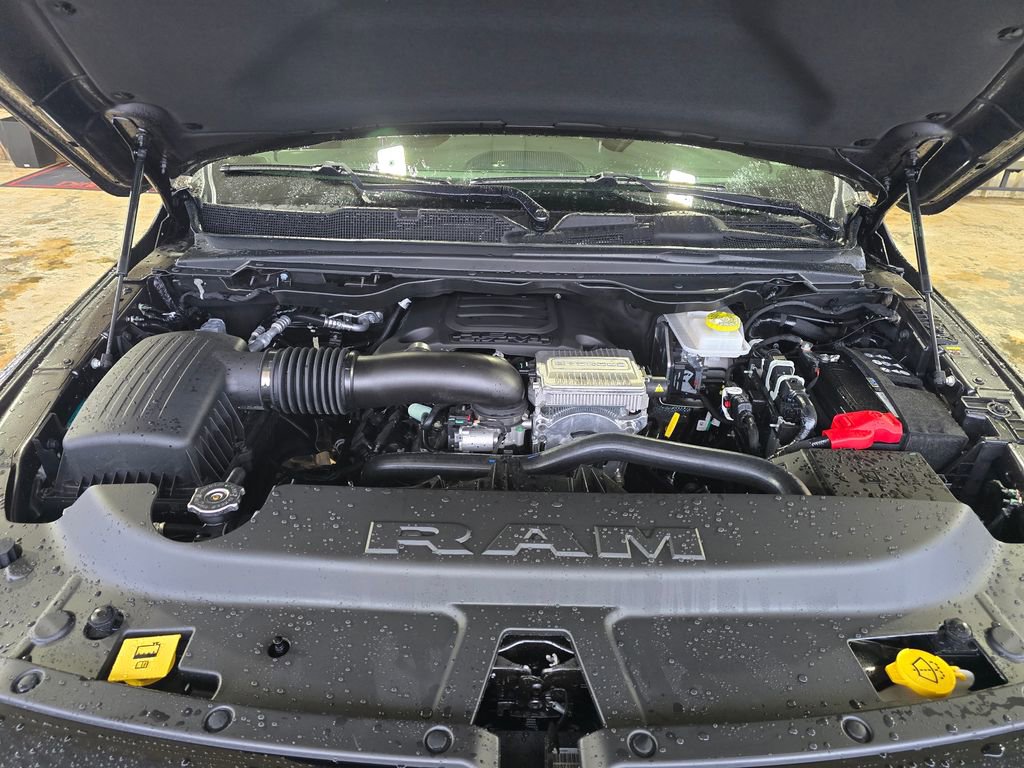 New 2026 RAM 1500 4x4 Crew Cab image 19