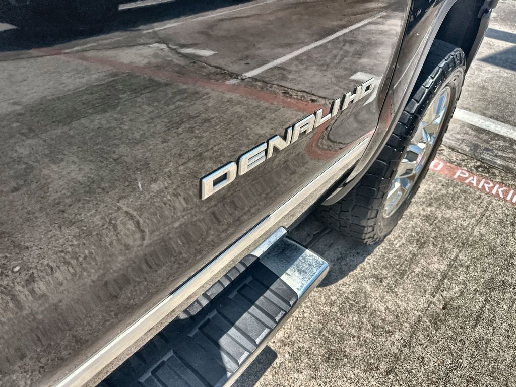 Used 2016 GMC Sierra 2500 Denali w/ Duramax Plus Package AWD/4WD image 7